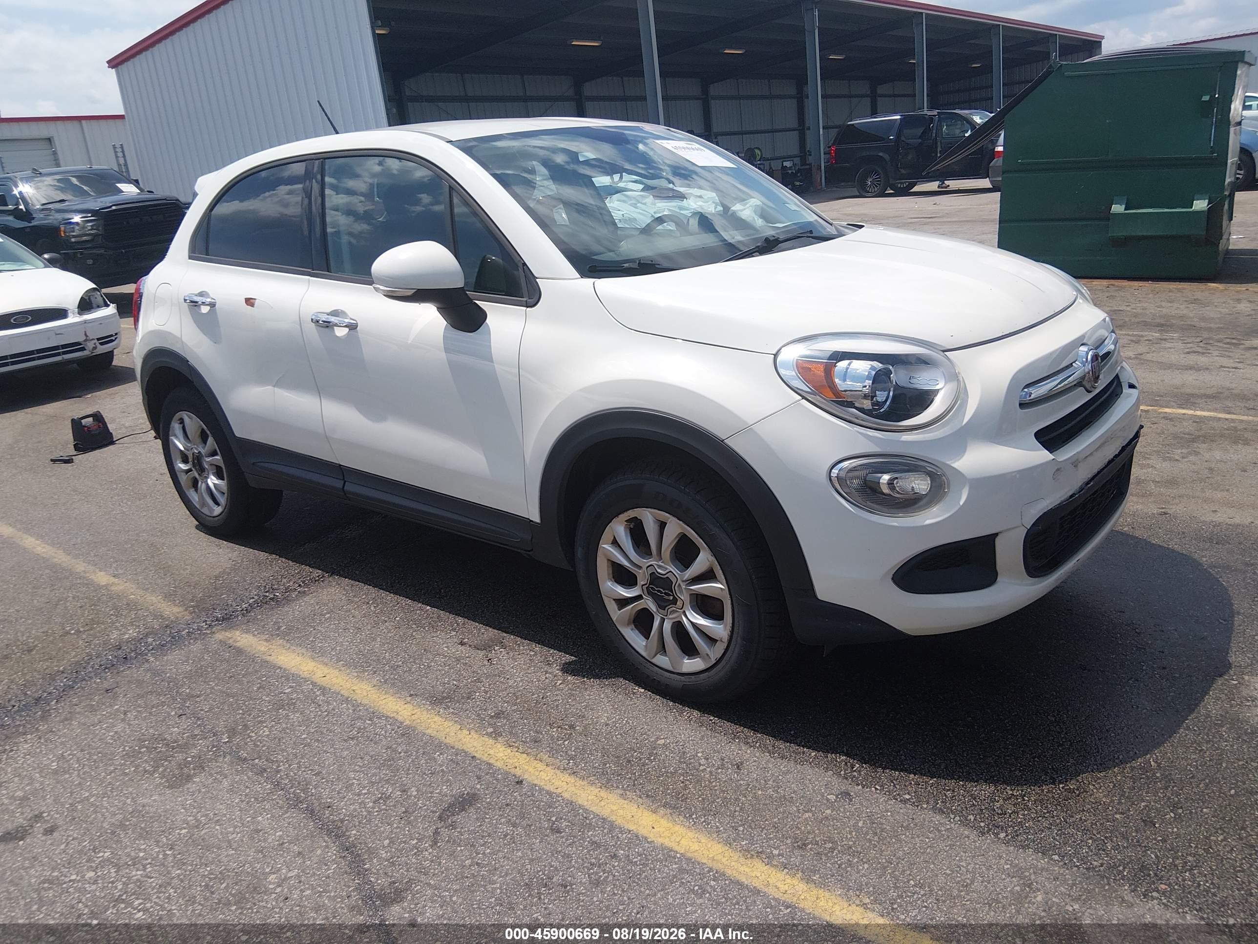 2016 Fiat 500X VIN ZFBCFYBTXGP377750 IAAI salvage auction — Side, Salvage (North Carolina), sold $400 on 2026-09-19 (photo 1)