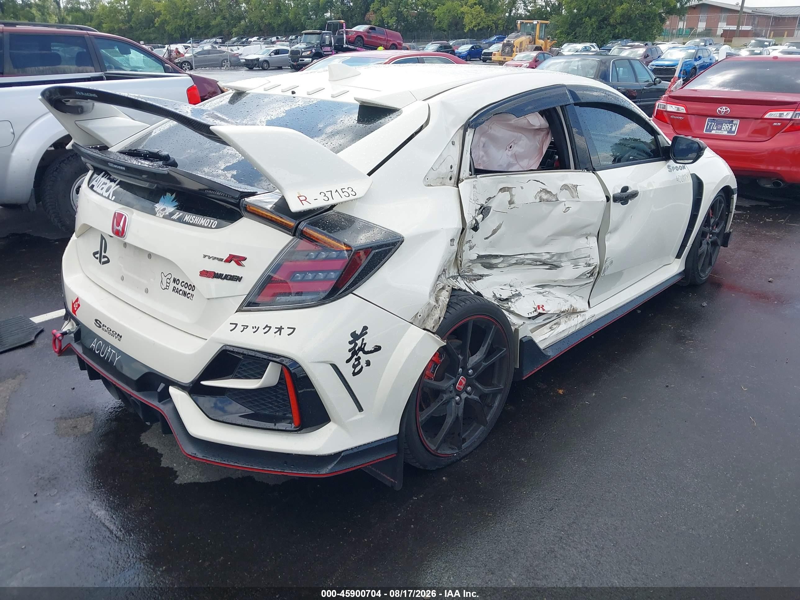 2020 Honda Civic type r VIN SHHFK8G79LU201115 IAAI salvage auction — Side, Salvage (Tennessee), sold $12,300 on 2026-09-24 (photo 4)