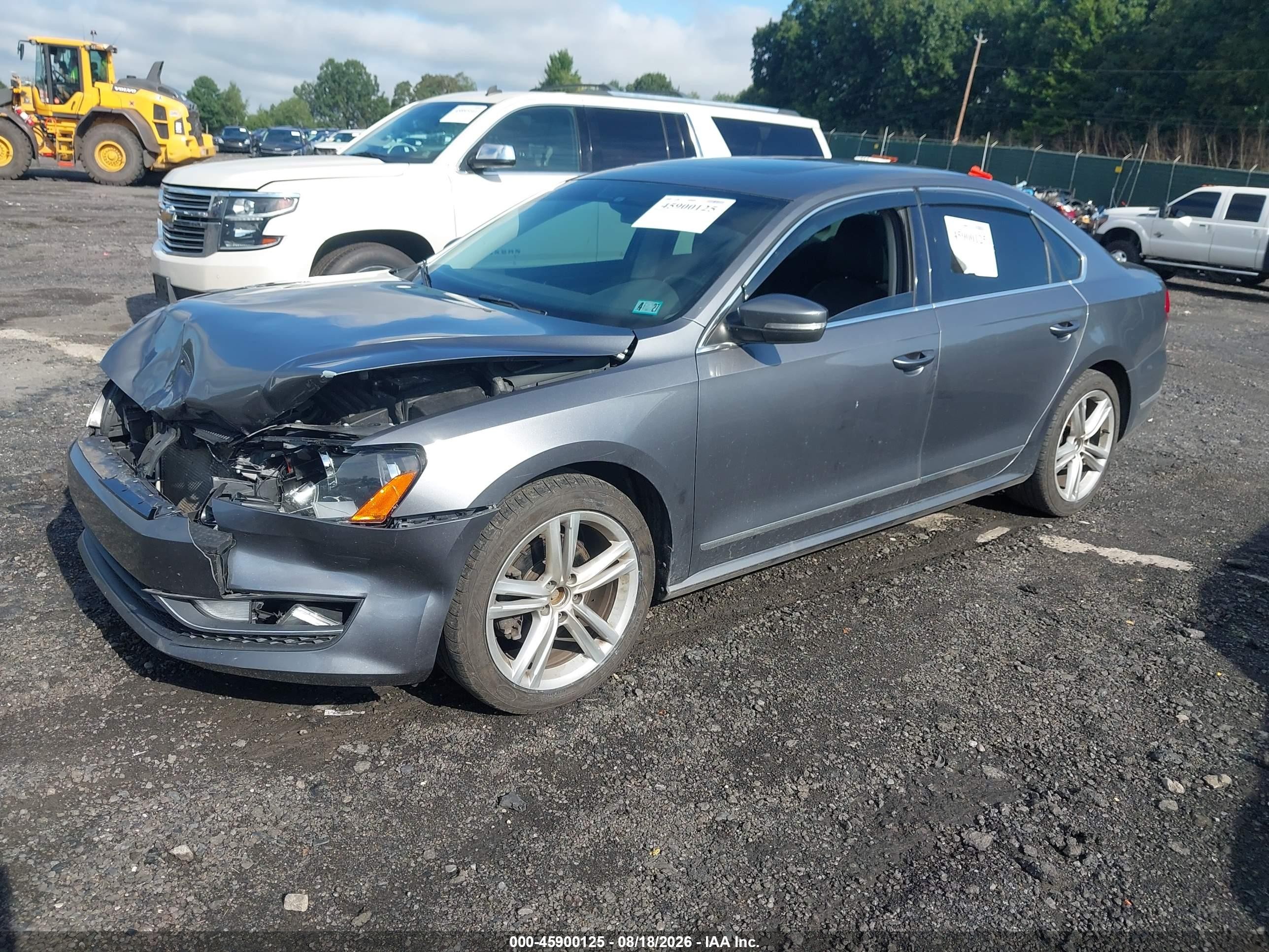 2015 Volkswagen Passat VIN 1VWCV7A37FC049197 IAAI salvage auction — Front End, Salvage (Pennsylvania), sold $500 on 2026-09-08 (photo 2)