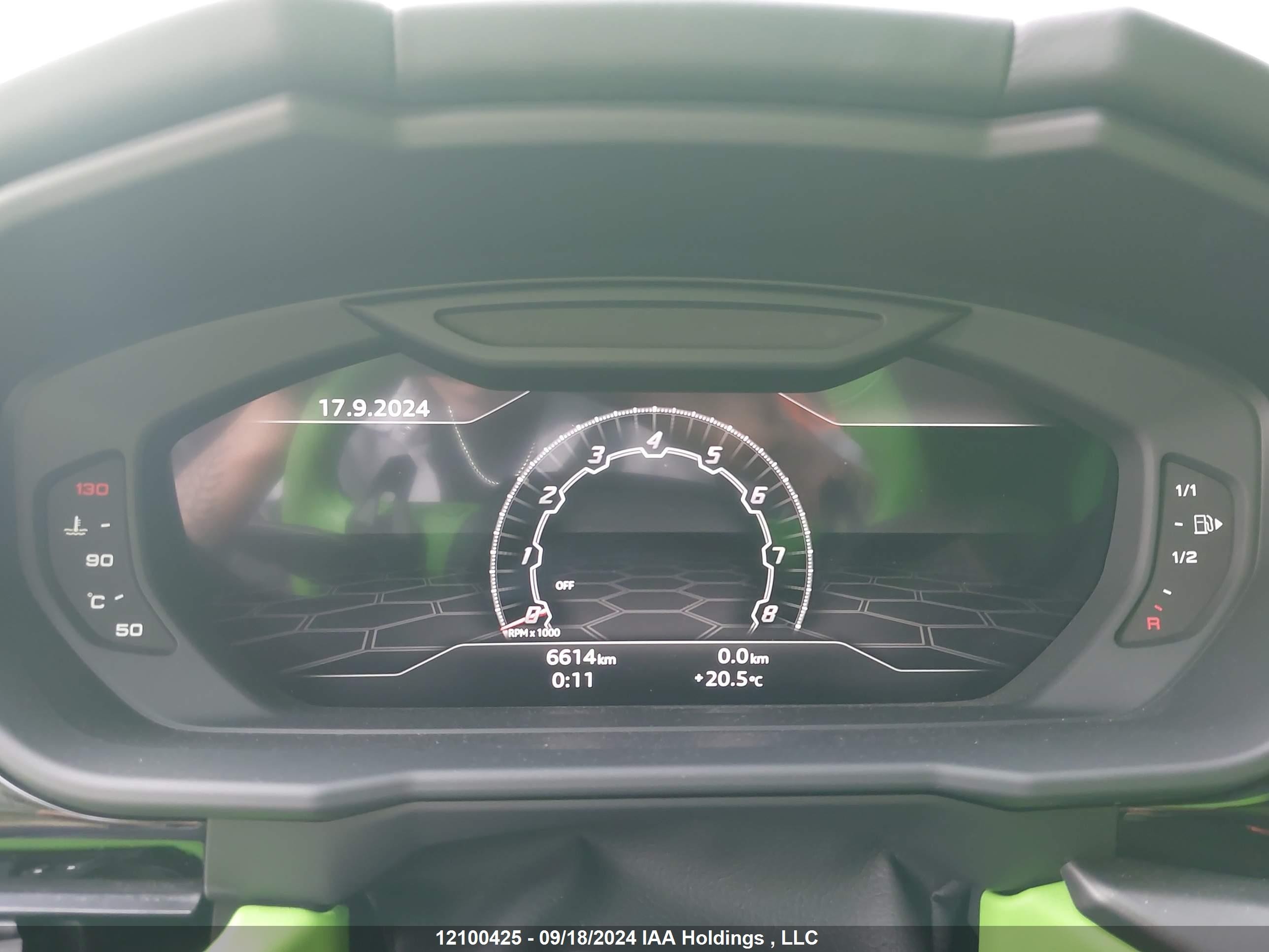 2022 Lamborghini Urus VIN ZPBCA1ZL5NLA22104 IAAI salvage auction — Theft, Salvage Title, sold $225,000 on 2026-06-30 (photo 7)