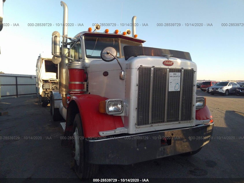 2001 Peterbilt 379 VIN 1XP5DU9X01D565228 IAAI salvage auction — SIDE, Salvage (Arkansas), sold $11,200 on 2026-07-16 (photo 1)