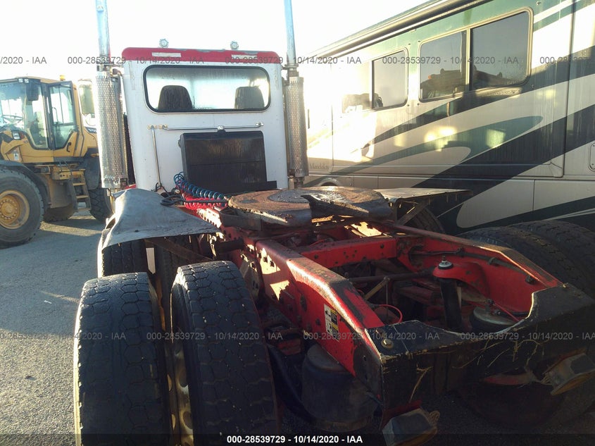 2001 Peterbilt 379 VIN 1XP5DU9X01D565228 IAAI salvage auction — SIDE, Salvage (Arkansas), sold $11,200 on 2026-07-16 (photo 8)