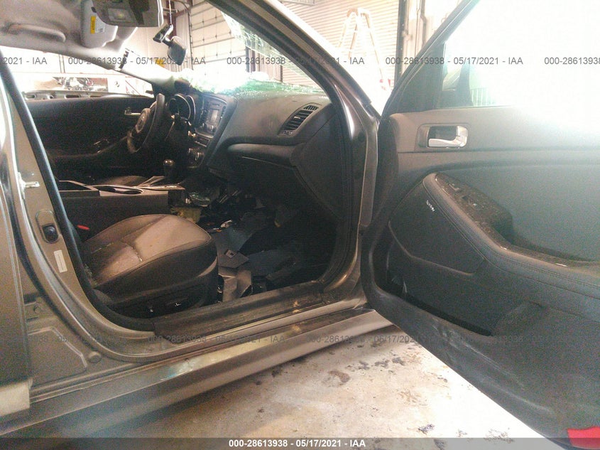 2015 Kia Optima VIN 5XXGN4A77FG504023 IAAI salvage auction — ROLLOVER, Salvage (Missouri), sold $325 on 2026-07-28 (photo 5)