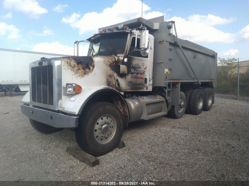 2018 VIN 1NPSXPEX3JD460839 IAAI salvage auction — Burn Engine, Salvage (Pennsylvania), sold $9,100 on 2026-07-15 (photo 2)