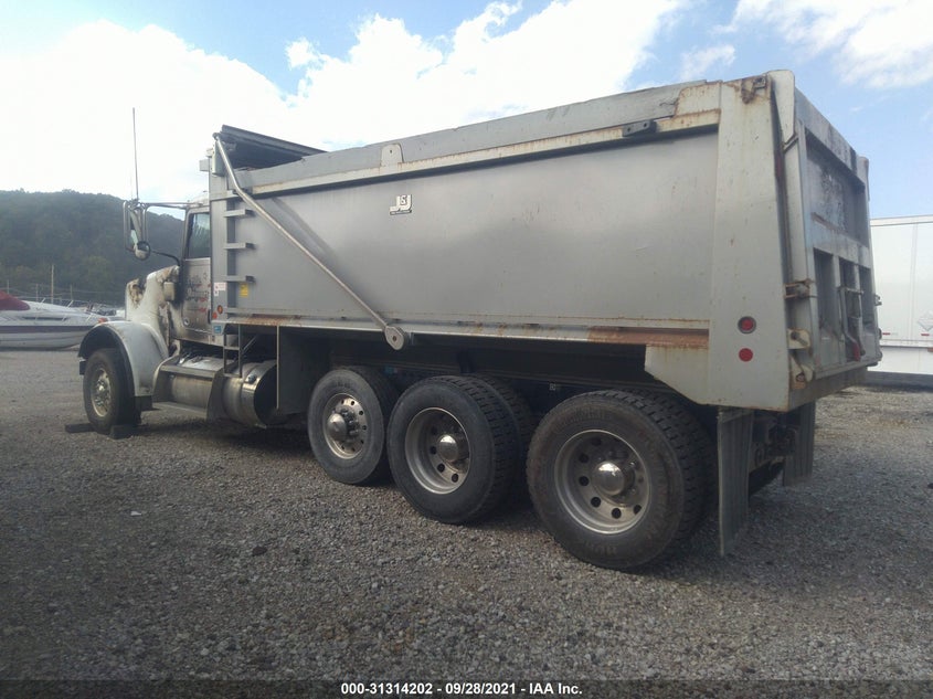 2018 VIN 1NPSXPEX3JD460839 IAAI salvage auction — Burn Engine, Salvage (Pennsylvania), sold $9,100 on 2026-07-15 (photo 3)