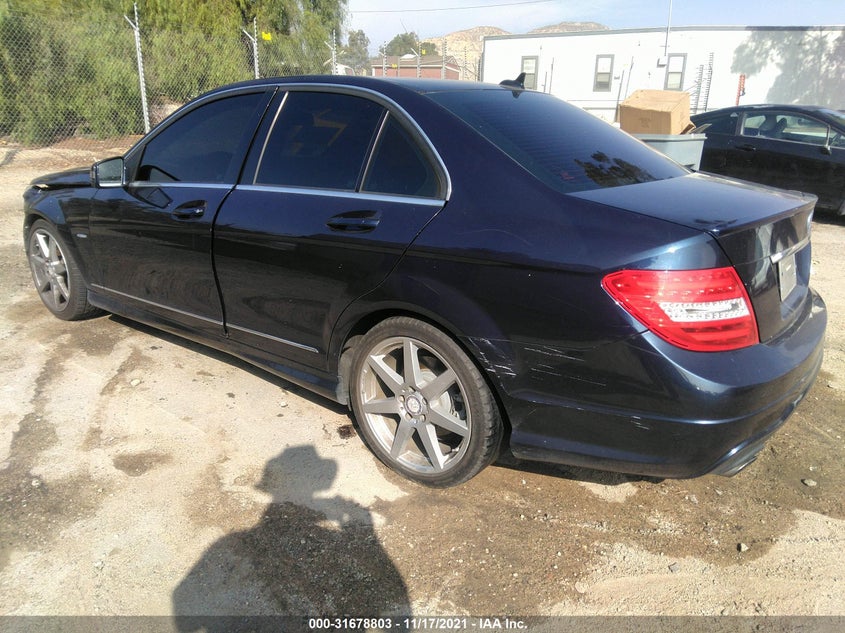 2012 Mercedes-benz C-klasse VIN WDDGF4HB4CR216630 IAAI salvage auction — MECHANICAL, Salvage (California), sold $425 on 2026-07-21 (photo 3)