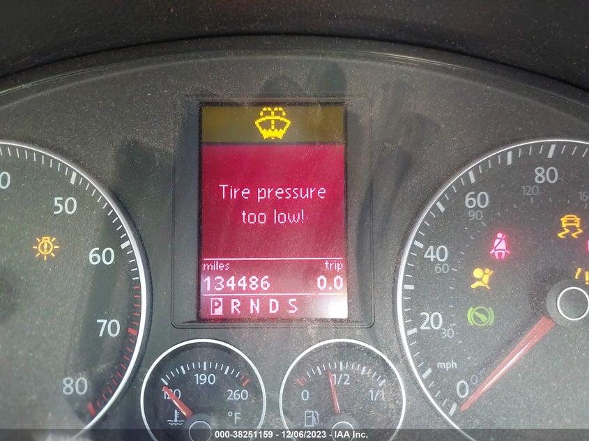 2007 Volkswagen Eos VIN WVWDA71F47V027158 IAAI salvage auction — FRONT END, Salvage (California), sold $25 on 2026-07-29 (photo 7)