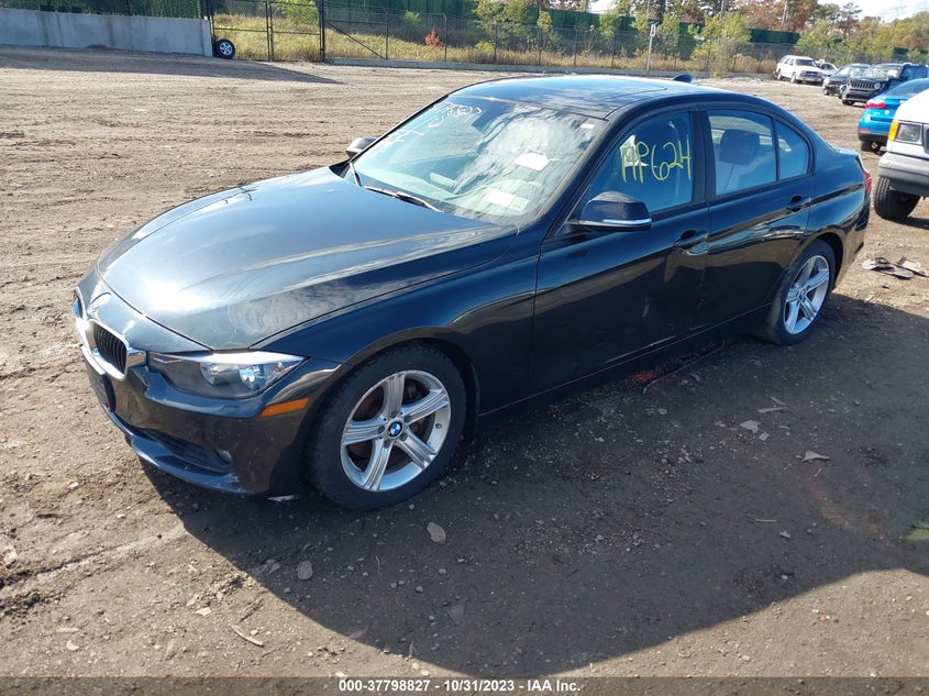 2015 BMW 3 series VIN WBA3B5G55FNS20149 IAAI salvage auction — FRONT & REAR, Salvage Title, sold $825 on 2026-07-14 (photo 2)
