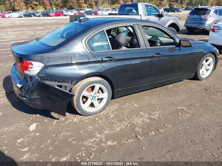 2015 BMW 3 series VIN WBA3B5G55FNS20149 IAAI salvage auction — FRONT & REAR, Salvage Title, sold $825 on 2026-07-14 (photo 4)