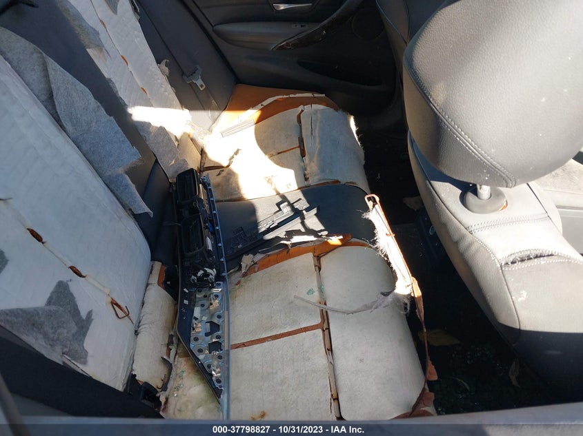 2015 BMW 3 series VIN WBA3B5G55FNS20149 IAAI salvage auction — FRONT & REAR, Salvage Title, sold $825 on 2026-07-14 (photo 8)