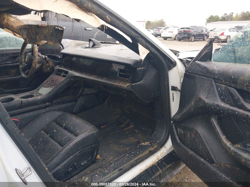 2024 Porsche Taycan VIN WP0AA2Y19RSA11304 COPART salvage auction — Rollover, Salvage (North Carolina), sold $5,525 on 2024-07-03 (photo 5)