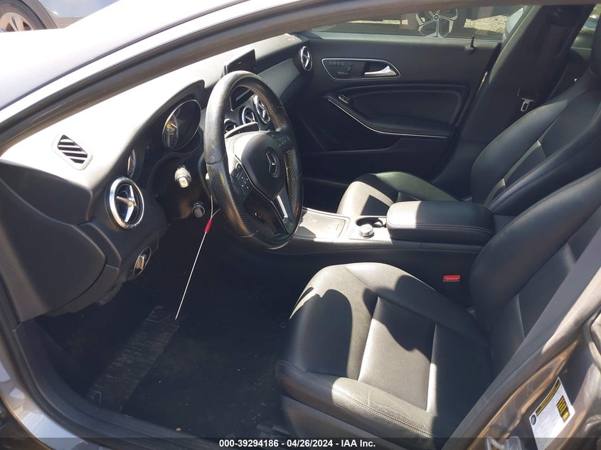 2014 Mercedes-benz Cla 250 VIN WDDSJ4GB9EN128600 IAAI salvage auction — TRANSMISSION, Salvage Title, sold $400 on 2026-08-13 (photo 5)