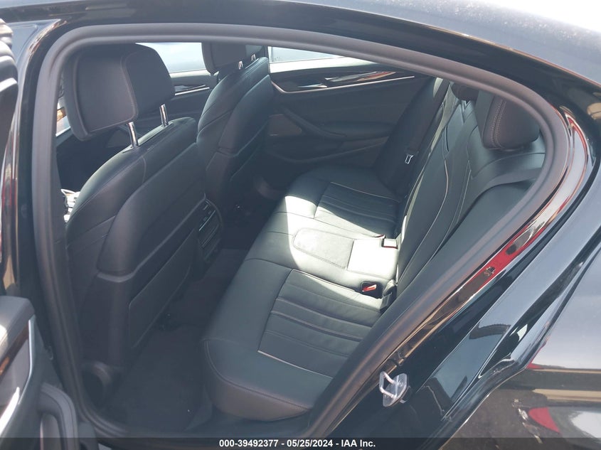 2019 BMW M550i xDrive VIN WBAJB9C57KB464465 COPART salvage auction — Front End, Salvage (North Carolina), sold $20,125 on 2024-07-15 (photo 8)