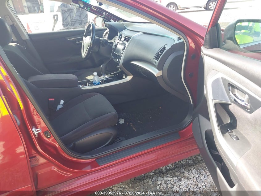 2013 NISSAN ALTIMA VIN 1N4AL3AP5DC137356 COPART salvage auction — Left Side, Salvage (Alabama), sold $1,850 on 2024-08-20 (photo 5)