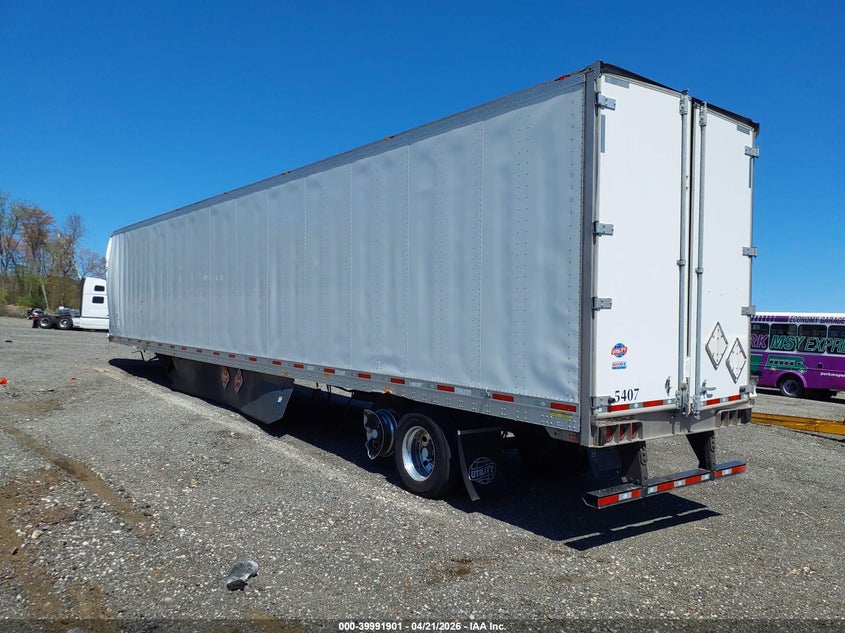 2023 Utility trailer mfg Unknown VIN 1UYVS2535P7926704 IAAI salvage auction — FRONT END, Salvage Title, sold $125 on 2026-07-09 (photo 3)