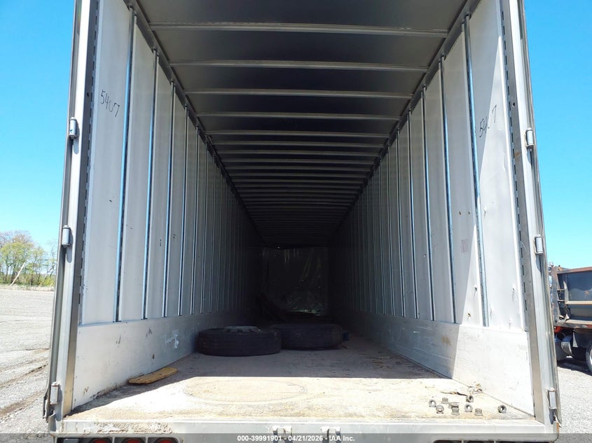 2023 Utility trailer mfg Unknown VIN 1UYVS2535P7926704 IAAI salvage auction — FRONT END, Salvage Title, sold $125 on 2026-07-09 (photo 5)