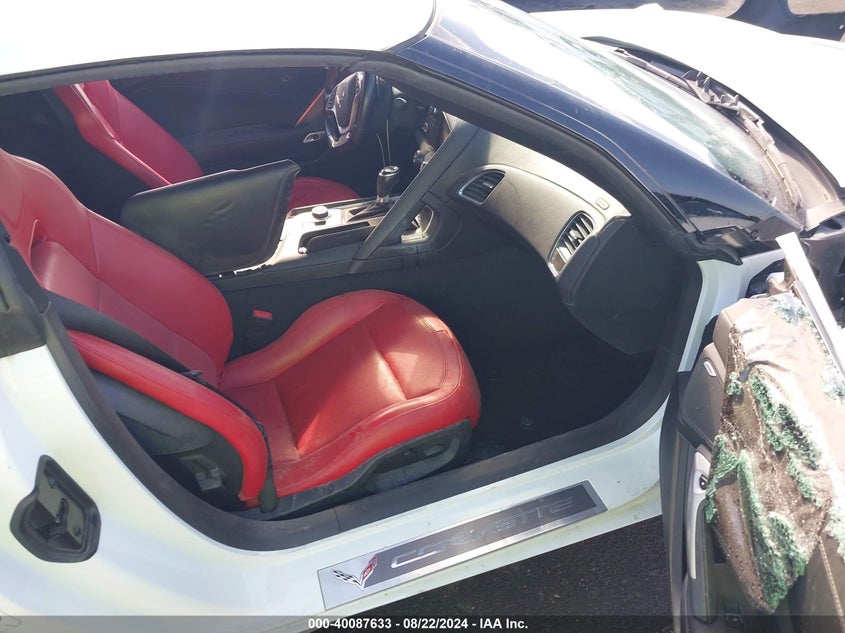 2019 Chevrolet Corvette Stingray VIN 1G1YB2D75K5100805 COPART salvage auction — Front & Rear, Salvage (Nevada), sold $18,400 on 2024-11-11 (photo 5)