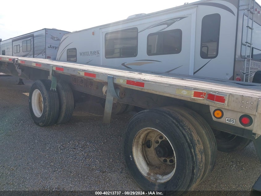 2014 Utility trailer mfg Unknown VIN 1UYFS2487EA889138 IAAI salvage auction — UNKNOWN, Clear (Oklahoma), sold $3,650 on 2026-07-28 (photo 3)