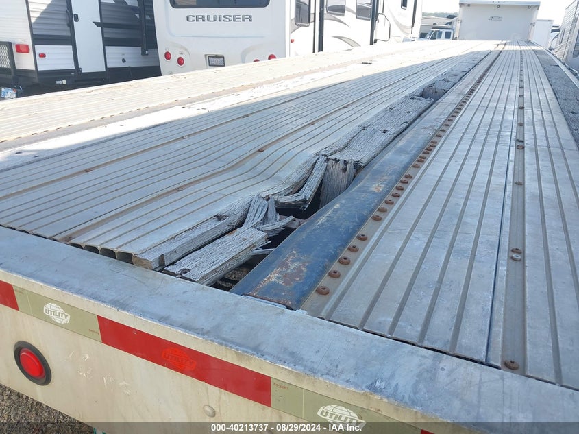 2014 Utility trailer mfg Unknown VIN 1UYFS2487EA889138 IAAI salvage auction — UNKNOWN, Clear (Oklahoma), sold $3,650 on 2026-07-28 (photo 6)