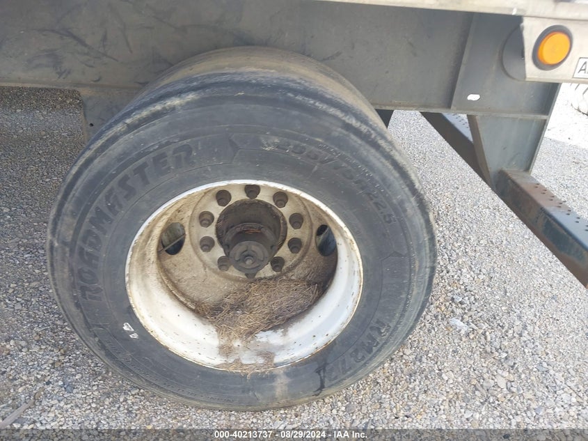 2014 Utility trailer mfg Unknown VIN 1UYFS2487EA889138 IAAI salvage auction — UNKNOWN, Clear (Oklahoma), sold $3,650 on 2026-07-28 (photo 7)