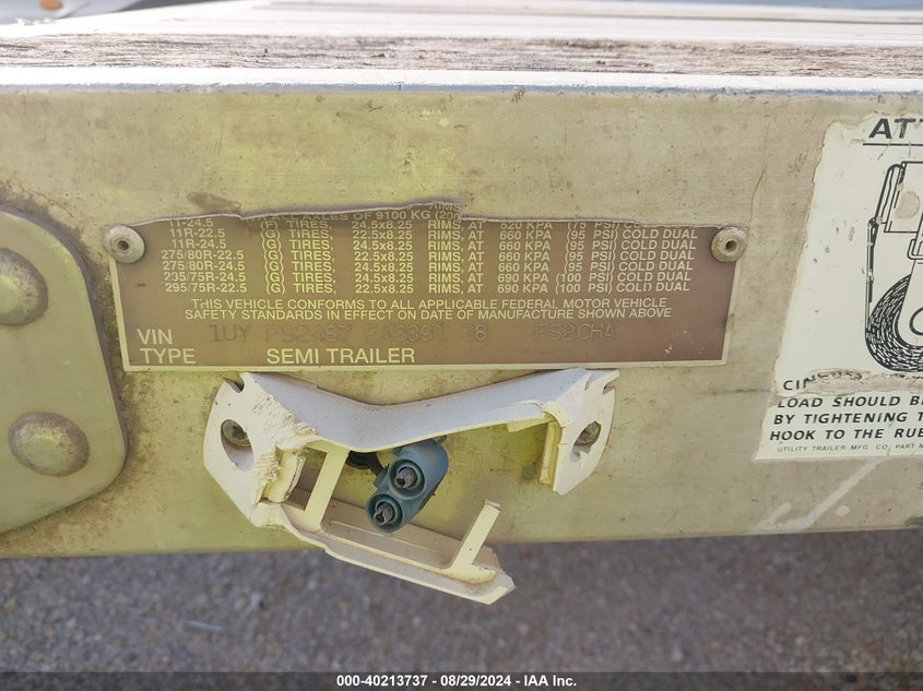 2014 Utility trailer mfg Unknown VIN 1UYFS2487EA889138 IAAI salvage auction — UNKNOWN, Clear (Oklahoma), sold $3,650 on 2026-07-28 (photo 9)