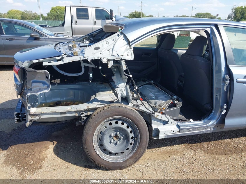 2024 Toyota Corolla VIN JTDBCMFE8R3039439 IAAI salvage auction — RIGHT SIDE, Salvage (Pennsylvania), sold $5,400 on 2026-07-17 (photo 6)