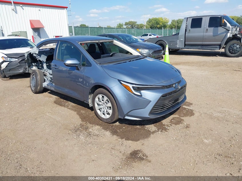 2024 Toyota Corolla VIN JTDBCMFE8R3039439 IAAI salvage auction — RIGHT SIDE, Salvage (Pennsylvania), sold $5,400 on 2026-07-17 (photo 1)