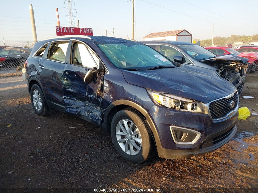 2017 Kia Sorento VIN 5XYPGDA55HG322490 IAAI salvage auction — ROLLOVER, Clear (Indiana), sold $575 on 2026-07-10 (photo 1)