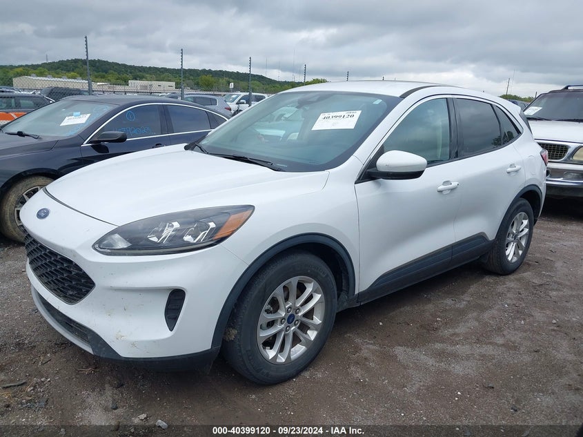 2020 FORD ESCAPE VIN 1FMCU0G65LUC08508 COPART salvage auction — Right Front, Salvage (Oklahoma), sold $6,400 on 2024-12-03 (photo 2)