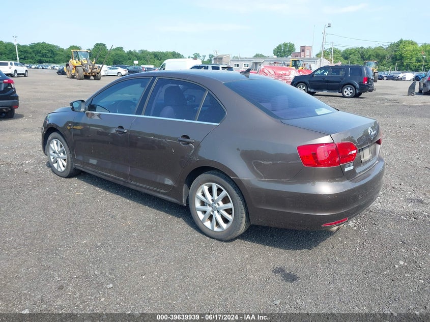 2013 Volkswagen Jetta VIN 3VWDP7AJ1DM448289 COPART salvage auction — Theft, Salvage (New Jersey), sold $2,175 on 2024-07-31 (photo 3)