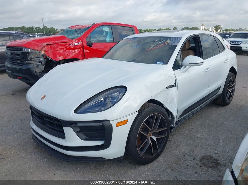 2023 Porsche Macan VIN WP1AA2A50PLB00727 COPART salvage auction — Left & Right Side, Other (Texas), sold $12,075 on 2024-09-03 (photo 2)