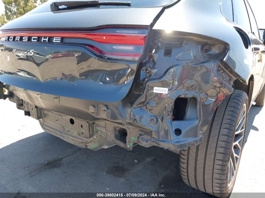 2020 Porsche Macan VIN WP1AB2A53LLB31851 COPART salvage auction — Rear, Other (California), sold $25,450 on 2024-09-03 (photo 6)
