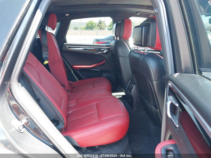 2020 Porsche Macan VIN WP1AB2A53LLB31851 COPART salvage auction — Rear, Other (California), sold $25,450 on 2024-09-03 (photo 8)
