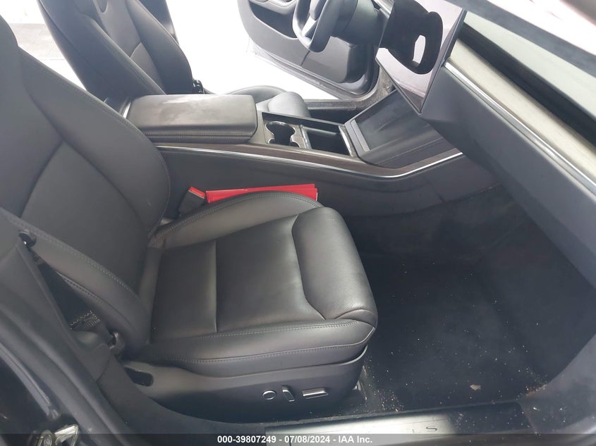2021 Tesla Model s VIN 5YJSA1E57MF430387 IAAI salvage auction — FRONT END, Rebuildable (Florida), sold $11,500 on 2026-09-17 (photo 5)