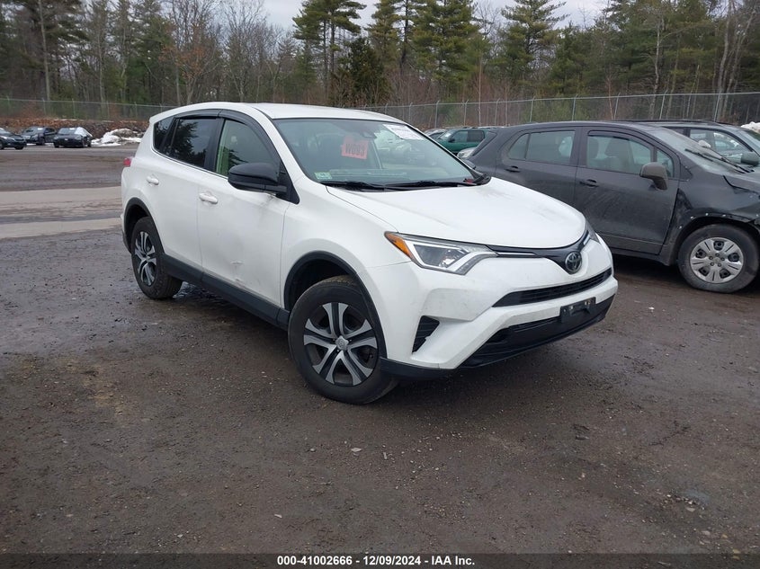 2018 TOYO RAV4 LE AWD VIN JTMBFREV1JJ229508 — COPART salvage auction photo