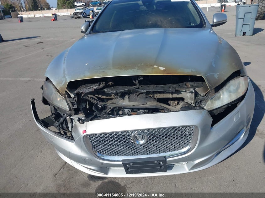 2011 Jaguar Xj series VIN SAJWA2GB5BLV14939 IAAI salvage auction — ENGINE BURN, Non-Repairable (California), sold $375 on 2026-07-13 (photo 6)