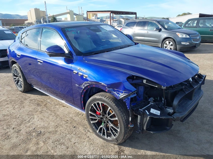 2023 MASERATI GRECALE VIN ZN682AVM4P7438504 — COPART salvage auction photo