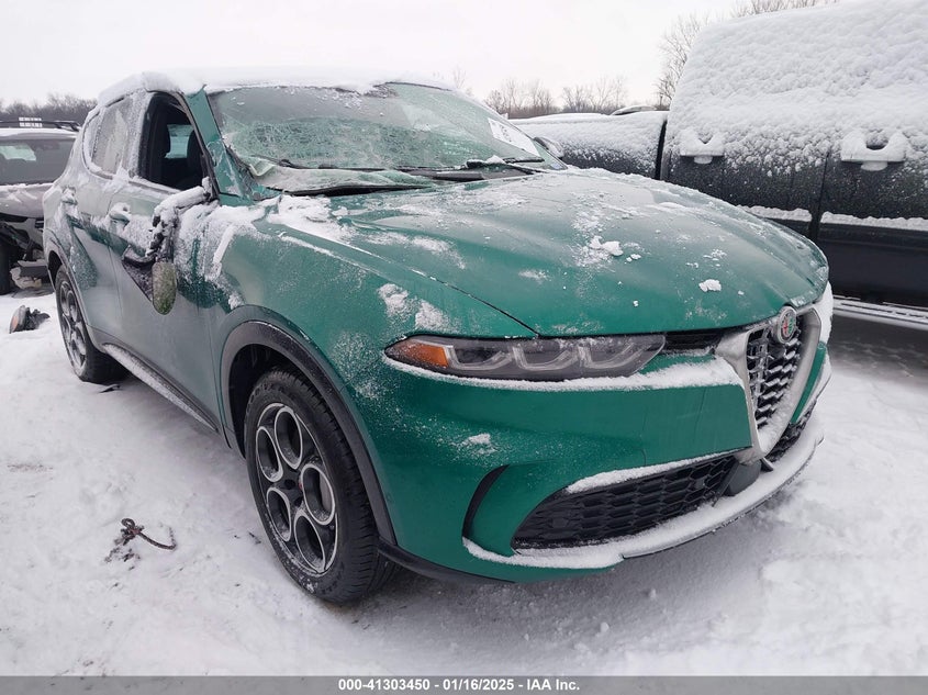 2024 ALFA ROMEO TONALE VIN ZASPATCW3R3051683 — COPART salvage auction photo