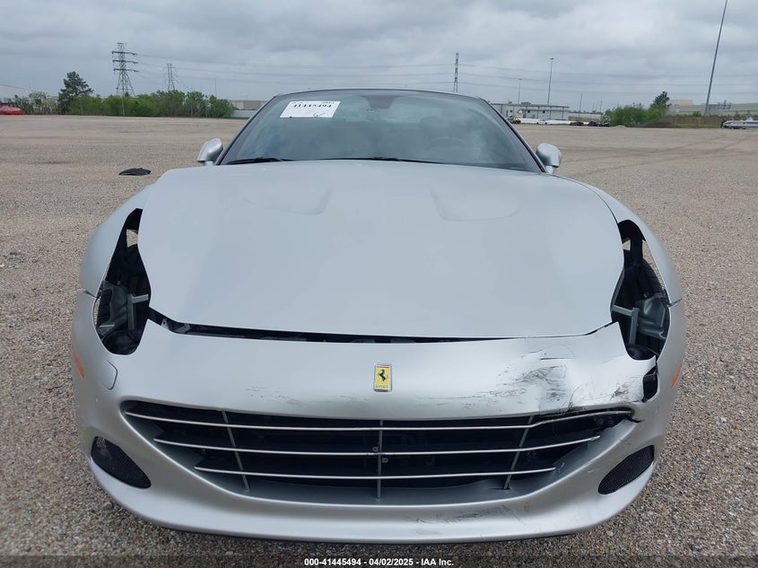 2017 FERRARI CALIFORNIA T VIN ZFF77XJA2H0226113 COPART salvage auction — Front End, Clear (Texas), sold $68,000 on 2025-05-01 (photo 6)