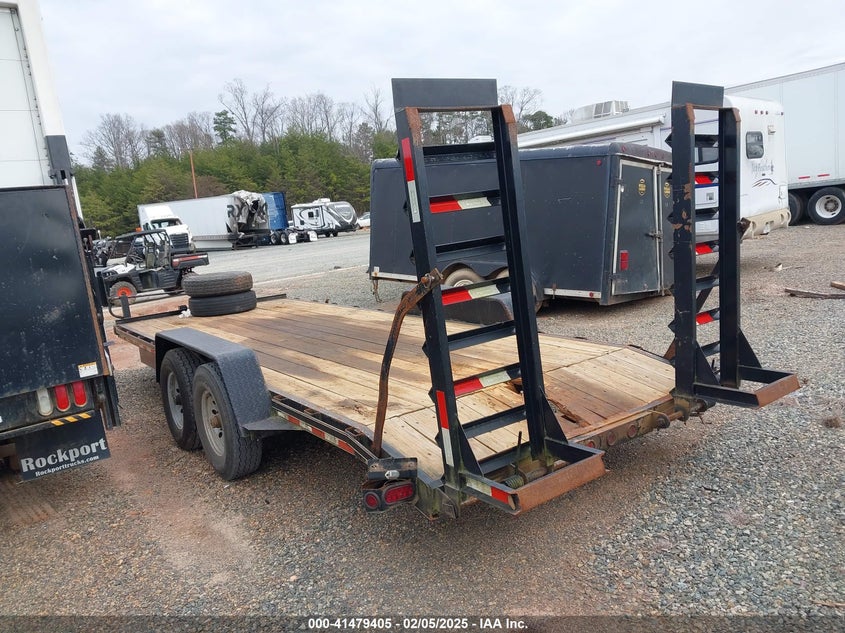 2020 Kaufman trailers Unknown VIN 5VGFD2028LL006760 IAAI salvage auction — SIDE, Salvage (North Carolina), sold $1,600 on 2026-07-20 (photo 3)