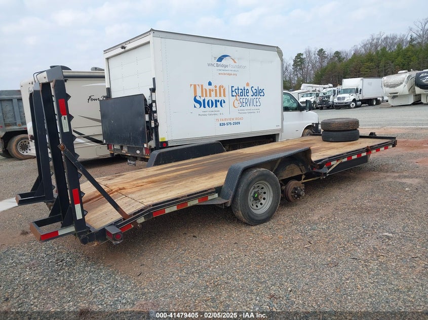 2020 Kaufman trailers Unknown VIN 5VGFD2028LL006760 IAAI salvage auction — SIDE, Salvage (North Carolina), sold $1,600 on 2026-07-20 (photo 4)