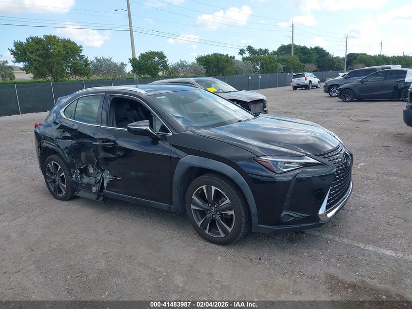2019 LEXUS UX 200 VIN JTHY3JBHXK2019048 — COPART salvage auction photo