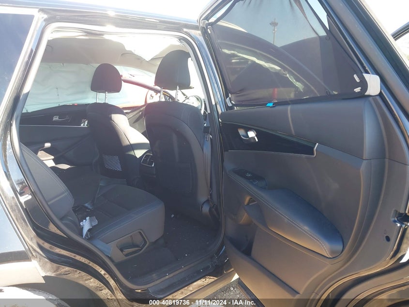 2019 Kia Sorento VIN 5XYPGDA37KG554577 IAAI salvage auction — LEFT SIDE, Salvage (Indiana), sold $25 on 2026-07-28 (photo 8)