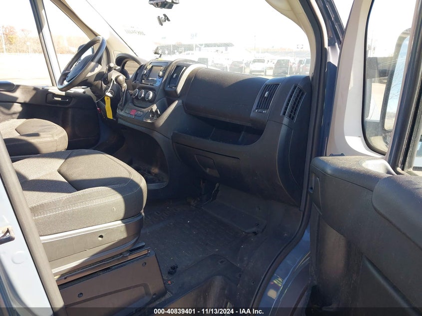 2020 RAM PROMASTER 3500 VIN 3C6URVJG2LE106730 COPART salvage auction — Left & Right Side, Clear (New Jersey), sold $9,200 on 2024-12-09 (photo 5)