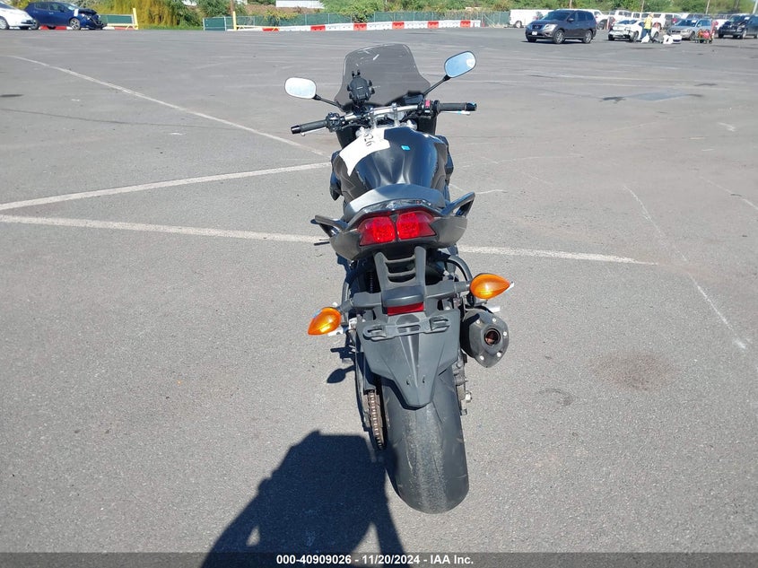2015 Yamaha Fz1 VIN JYARN17EXFA009724 IAAI salvage auction — UNKNOWN, Salvage (Hawaii), sold $1,950 on 2026-09-02 (photo 6)