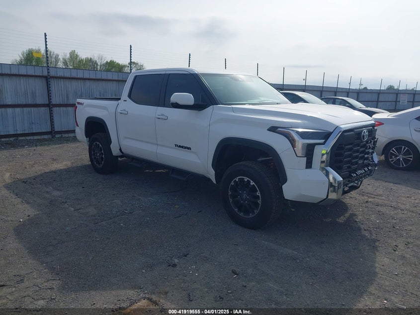 2025 Toyota Tundra VIN 5TFLA5DB7SX242667 COPART salvage auction — Left Front, Clear (Arkansas), sold $37,600 on 2025-05-12 (photo 1)