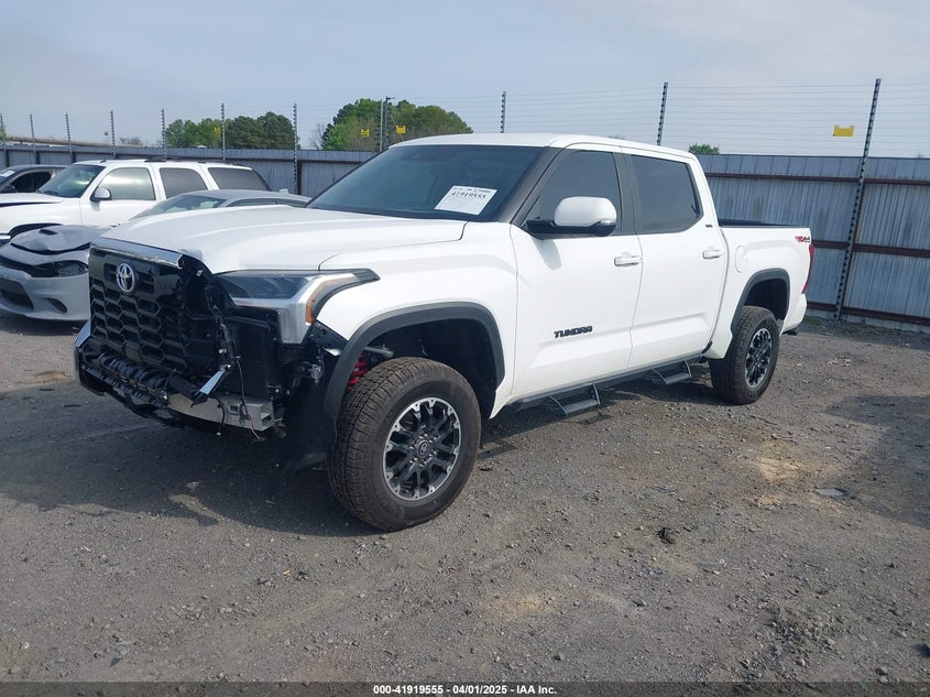 2025 Toyota Tundra VIN 5TFLA5DB7SX242667 COPART salvage auction — Left Front, Clear (Arkansas), sold $37,600 on 2025-05-12 (photo 2)