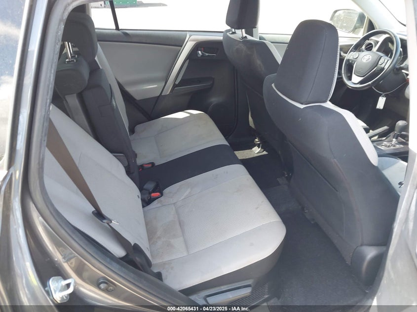 2017 Toyota Rav4 hybrid VIN JTMRJREV2HD136275 IAAI salvage auction — FRONT & REAR, Clear (Hawaii), sold $1,400 on 2026-07-14 (photo 8)