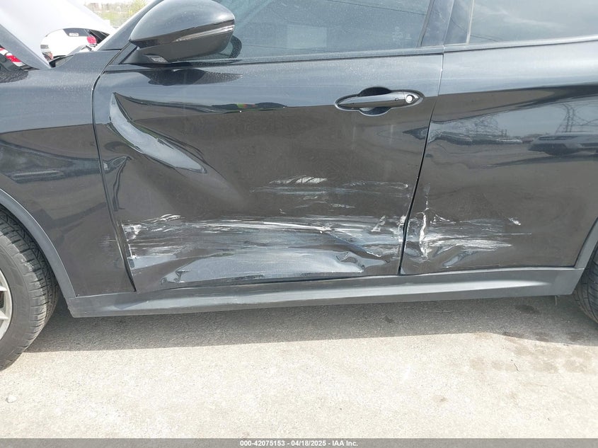 2019 Alfa romeo Stelvio VIN ZASPAKBN0K7C71772 IAAI salvage auction — LEFT SIDE, Salvage Title, sold $1,850 on 2026-07-24 (photo 6)
