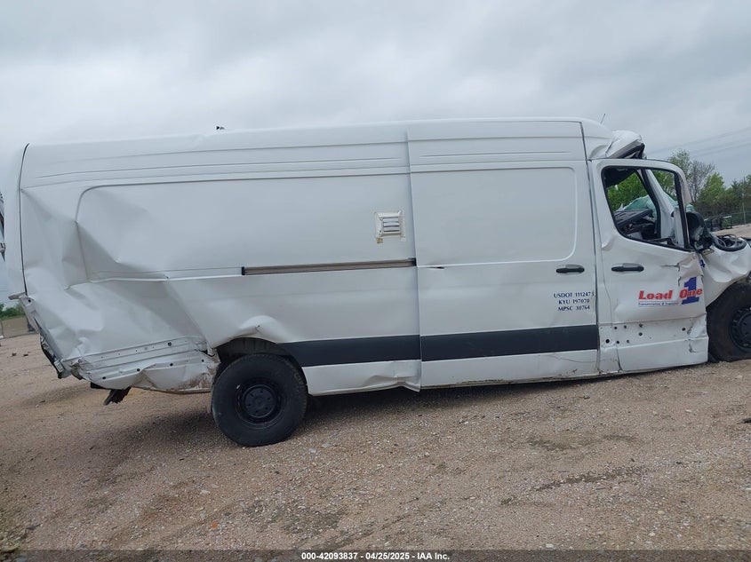 2024 Mercedes-benz Sprinter VIN W1Y4KDHY1RT177919 IAAI salvage auction — FRONT END, Salvage (Idaho), sold $25 on 2026-07-29 (photo 4)